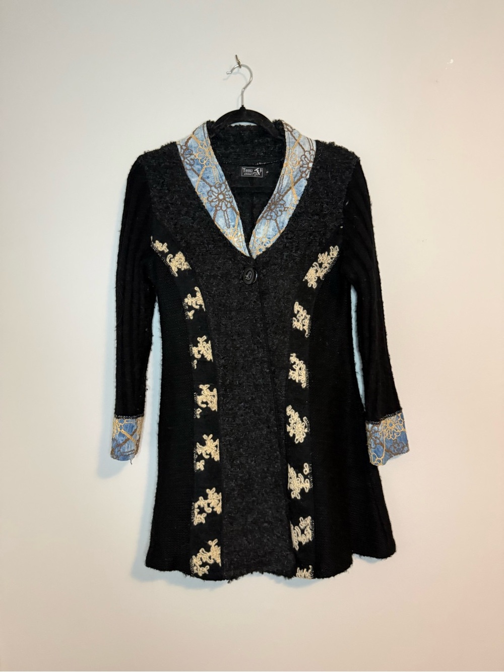 Tivoli Handknit Cream Button-Down Cardigan Sweater Women's Boho Chunky Knit